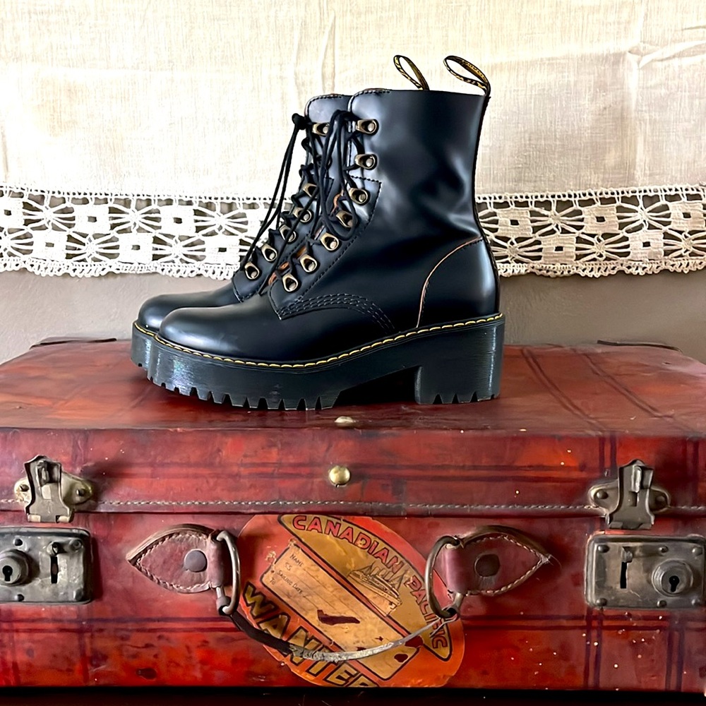 Dr Martens Women's Leona Vintage Smooth Leather Heeled Boots